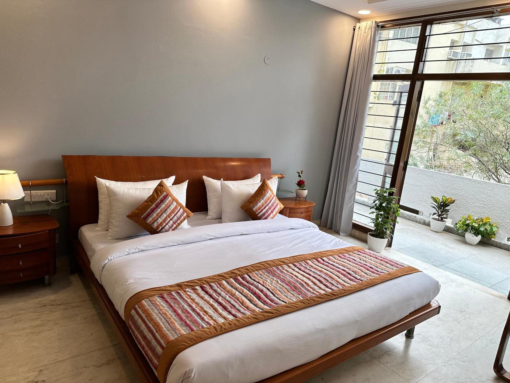 Отель Grove Residency Hauz Khas New Delhi Couple Friendly Экстерьер фото