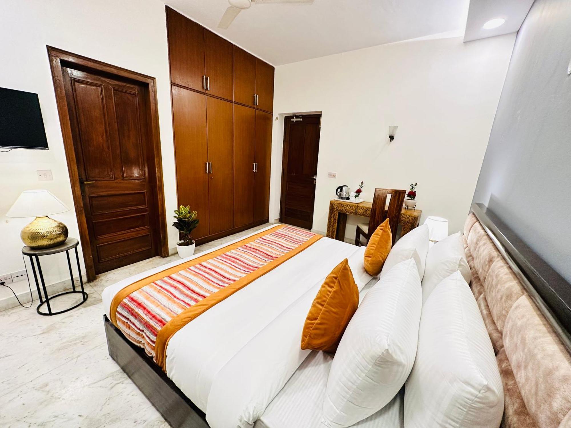 Отель Grove Residency Hauz Khas New Delhi Couple Friendly Экстерьер фото