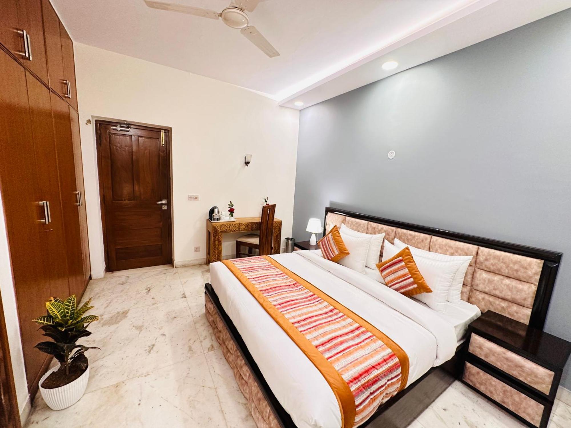 Отель Grove Residency Hauz Khas New Delhi Couple Friendly Экстерьер фото